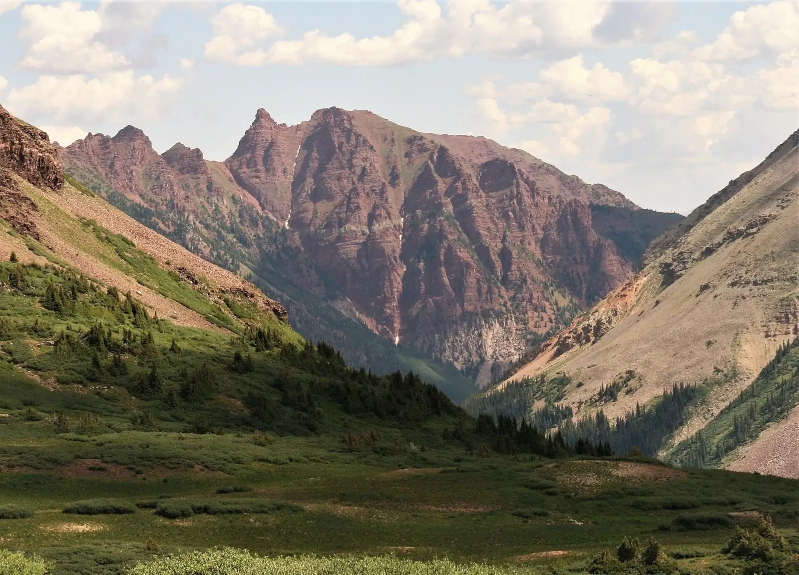 The West Maroon Pass trail